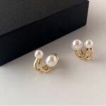 Korean New Light Luxury Stud Earrings - Image 3